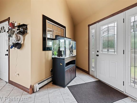3rd image of 1907 Riverside Dr