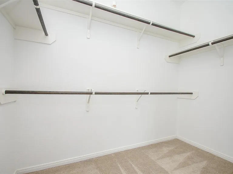 8710 Austin Thomas Dr — Photo 29