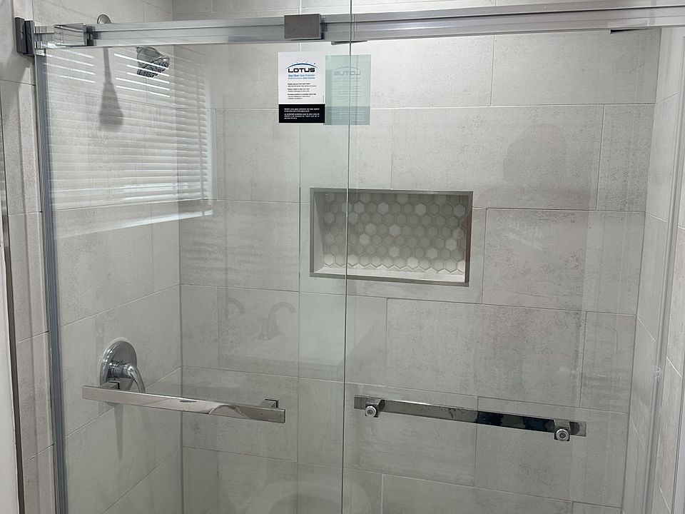 2nd image of 404 S Chestnut Ave #105