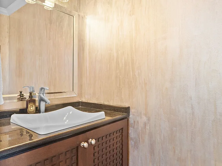 555 Church St #2300 — Photo 19