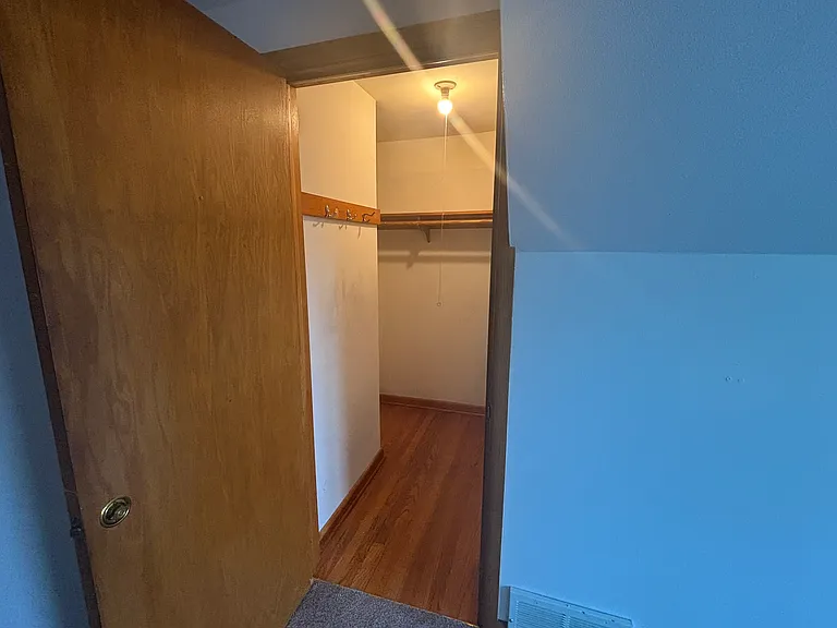 4033A S 2nd St — Photo 7