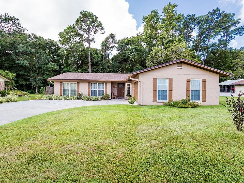 1st image of 1739 Poplar Dr