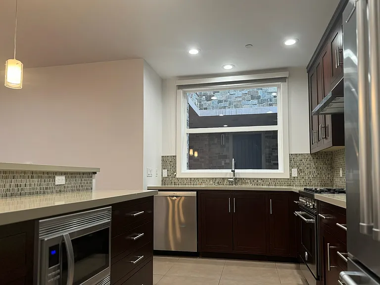 960 N San Antonio Rd #226 — Photo 3