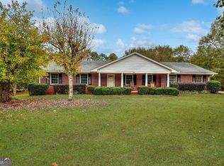 256 Teresa Ln, Loganville, GA