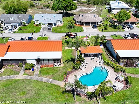 5th image of 137 Fairway Dr
