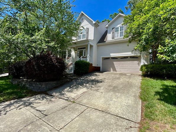 1011 Sophomore Ct