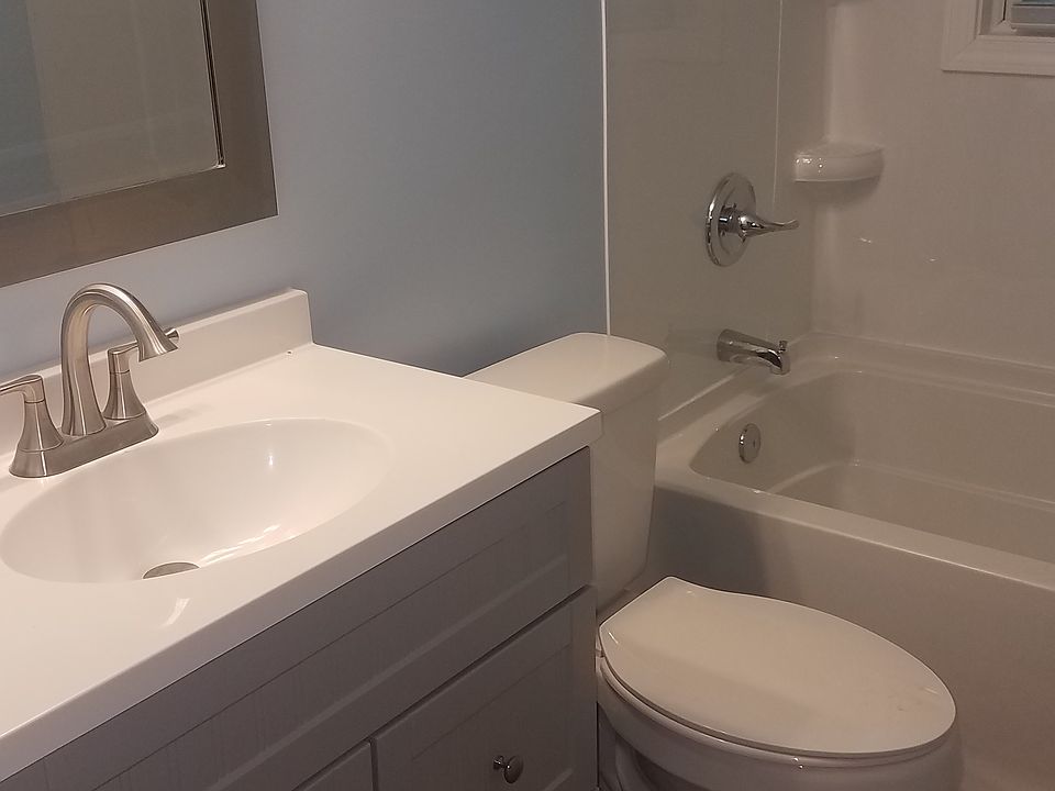 2nd image of 306 Northridge Rd APT 4