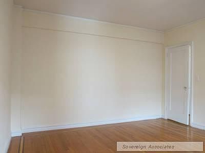 4th image of 567 Fort Washington Ave #1C