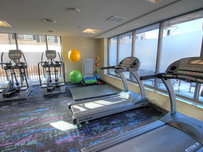229 W Lakelawn Pl #305 — Photo 3