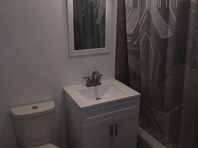 354 W Main St #5 — Photo 3