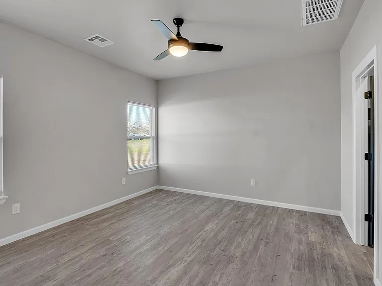 324 Vinnedge Ave — Photo 14