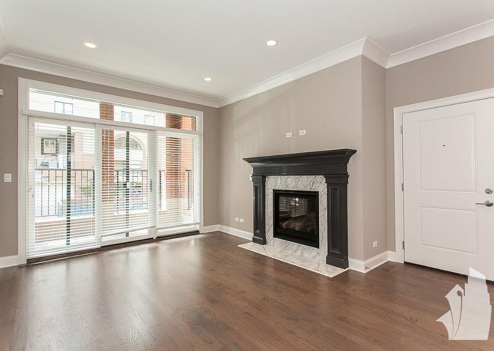 1st image of 878 W Lill Ave #Fl3