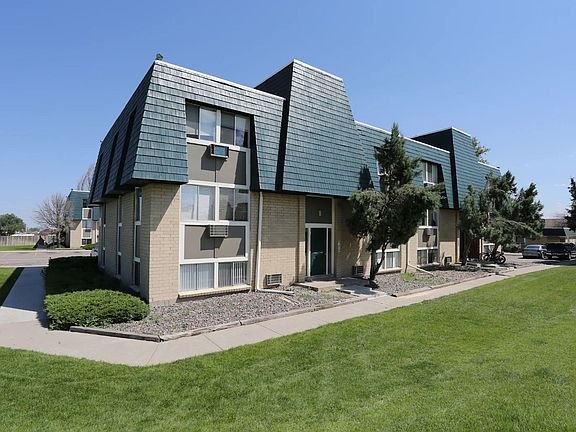 2nd image of 300 Russell Blvd #G07