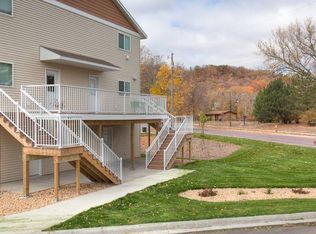 241 Butterworth St APT 5, Mankato, MN 56001