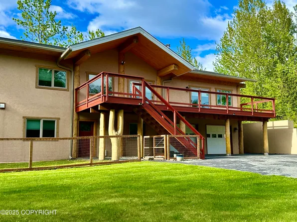 2100 N Laurel Dr, Palmer, AK 99645