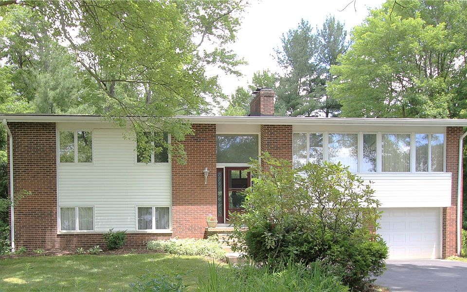 1st image of 331 Roberts Ln