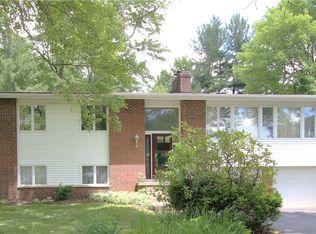 331 Roberts Ln, New Castle, PA 16105