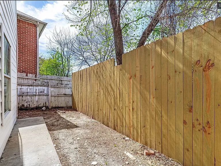 7630 Anson Cir — Photo 3