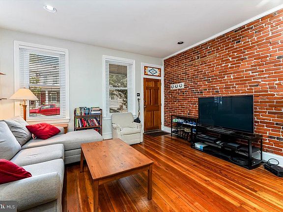 5th image of 1814 N Scott St
