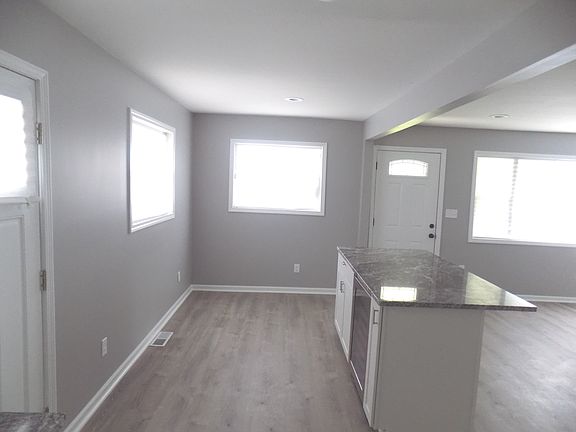 4th image of 3506 E 34th St