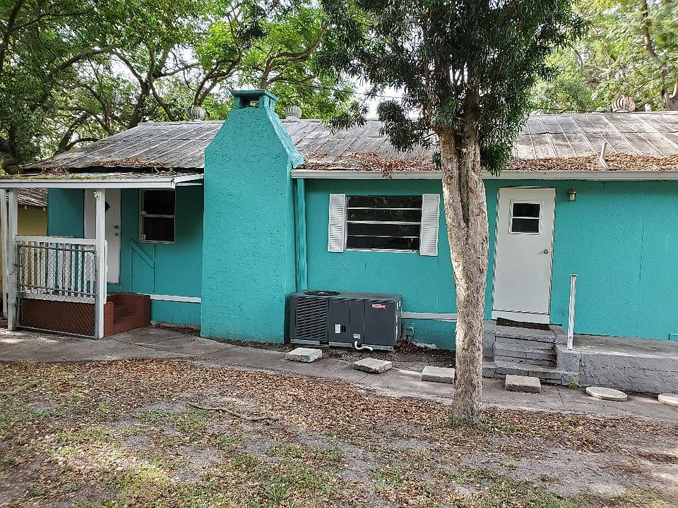 8826 Oak St Riverview FL Zillow