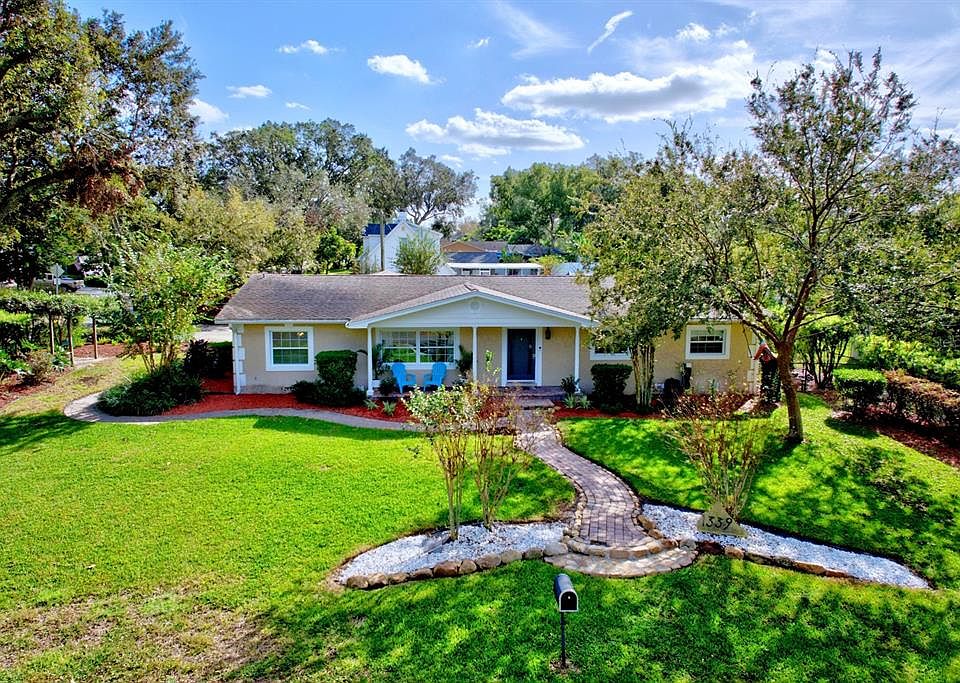 1st image of 1339 ROBINHOOD LANE S