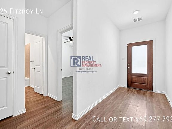 4th image of 625 Fitzroy Ln