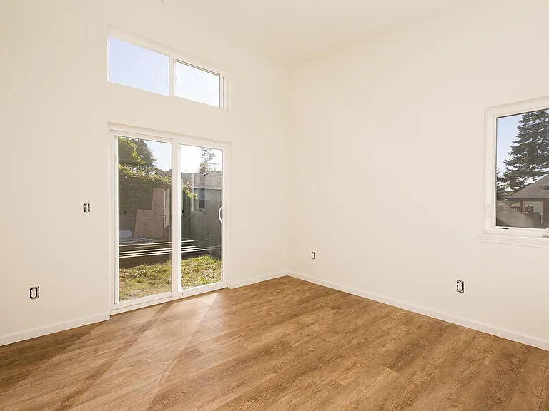 2226 William Ct — Photo 5