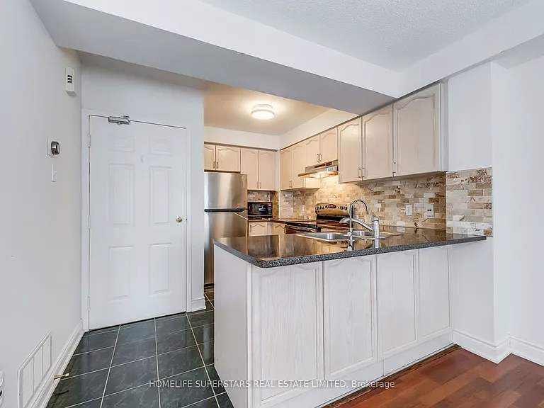 605 Shoreline Dr #11 — Photo 4