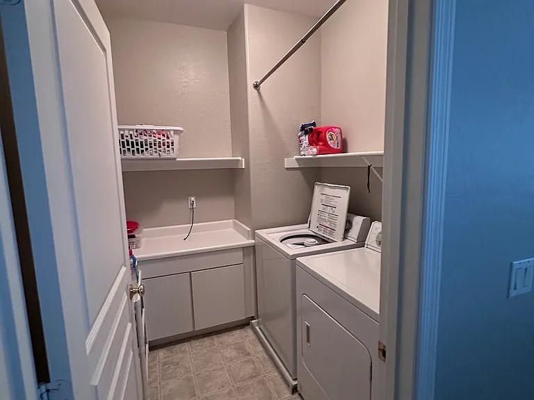 1225 N 36th St #1060 — Photo 23
