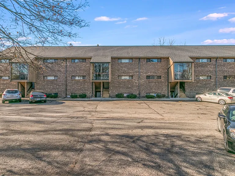 1306 E Miller Road 6114 Beechfield Dr — Photo 15
