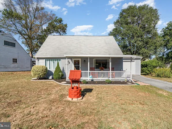 6114 Nassau Rd, Harrisburg, PA 17112