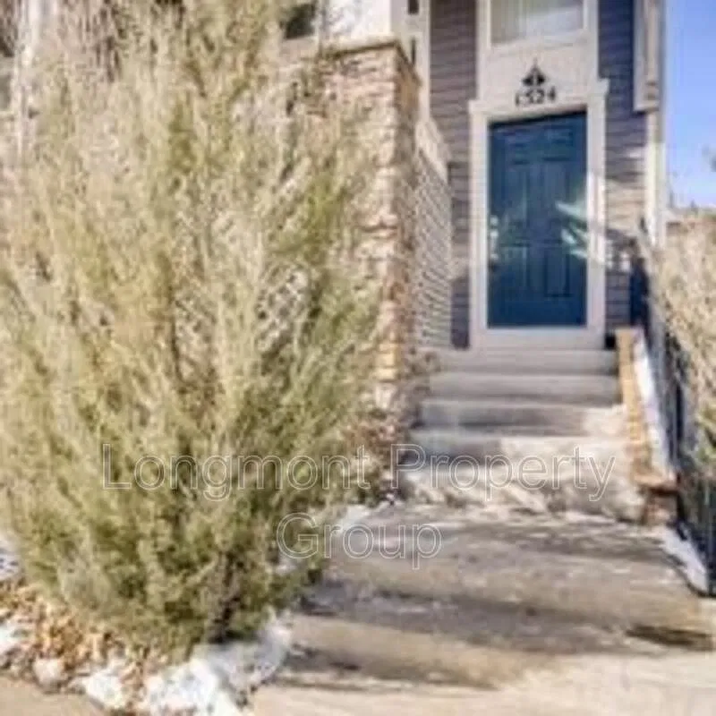 2 bed, 3.0 bath, 1560 sqft, $2,590 — Photo 2