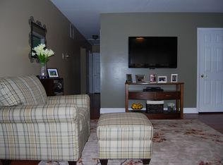 613 Sherwood Rd, Magnolia, NJ 08049