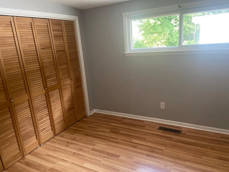 30 Reed Rd — Photo 3