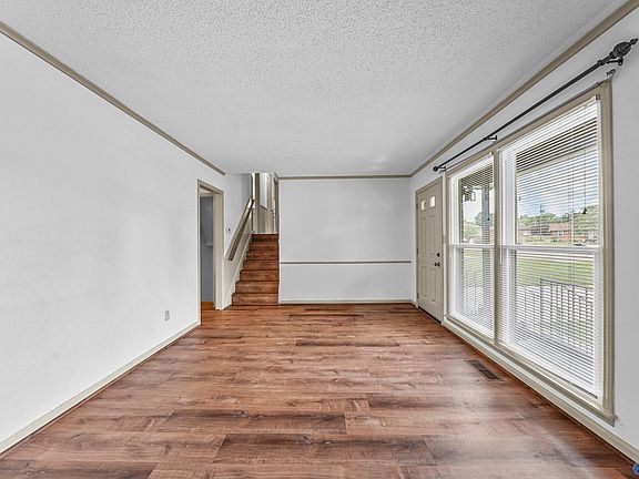 4th image of 1603 Morningside Ct NW