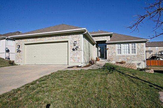1st image of 1717 SE Cardinal Dr
