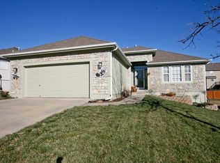 1717 SE Cardinal Dr, Blue Springs, MO 64014