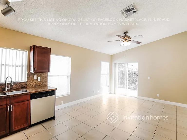 18466 NW 22nd St — Photo 7