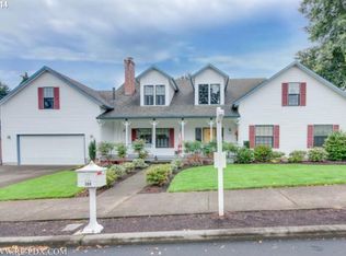 300 Amanda Ct, Oregon City, OR 97045