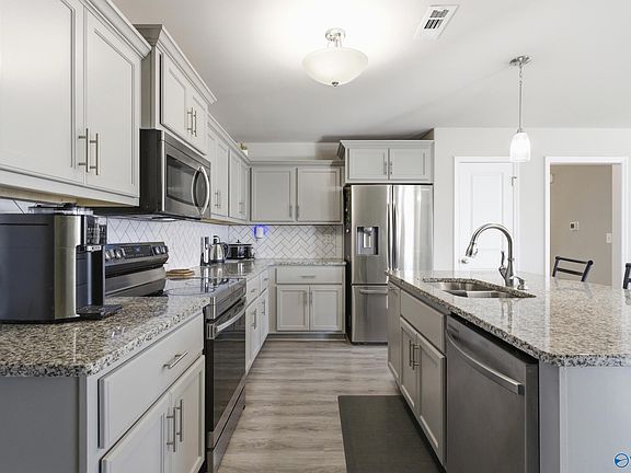 5th image of 106 Cedar Lake Rd