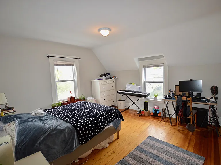 8 Trafford St #2 — Photo 5