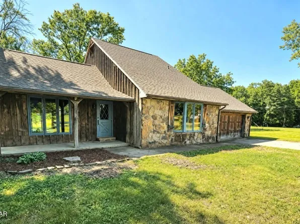 8526 SE 70th Ter, Baxter Springs, KS 66713