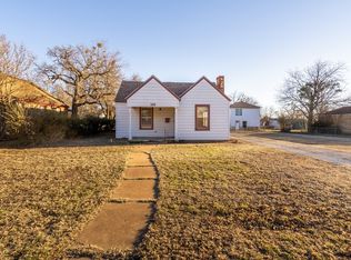 1324 4th St, Graham, TX 76450