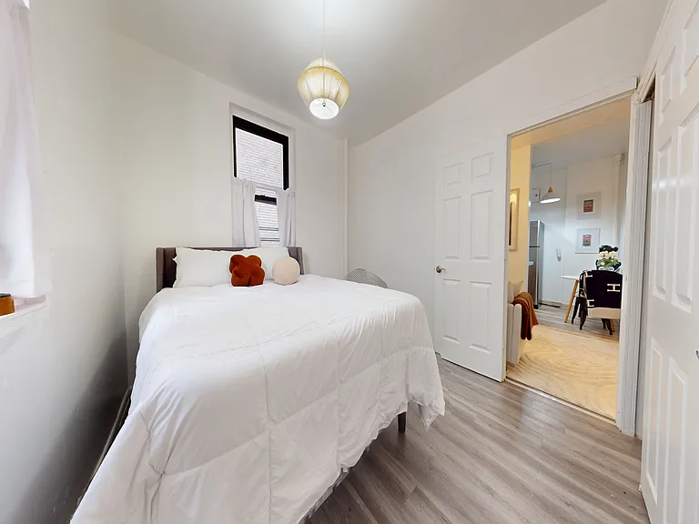 21-57 33rd St #1H — Photo 5