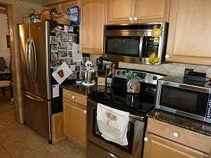 3rd image of 7305 NW 62nd St