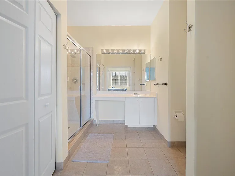 112 Lighthouse Cir #G — Photo 17