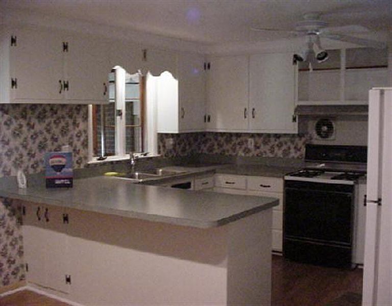 2nd image of 5 WILLOW Lane