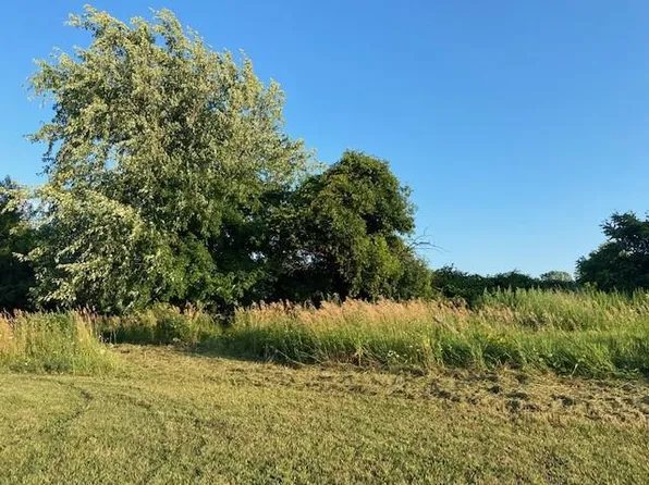 460 Stearns Rd, Churchville, NY 14428