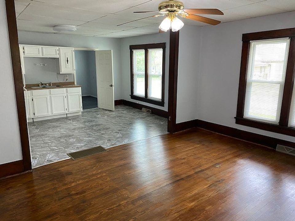 121 W. Jackson Duplex 121 W Jackson St Pittsburg KS Zillow